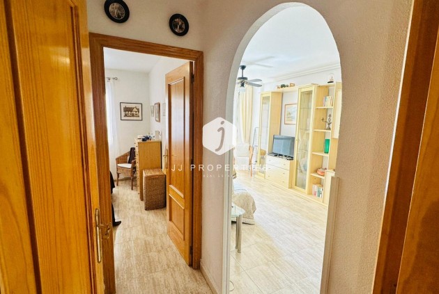 Z drugiej ręki - Mieszkanie w bloku -
Torrevieja - Costa Blanca