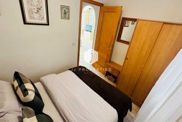 Z drugiej ręki - Mieszkanie w bloku -
Torrevieja - Costa Blanca