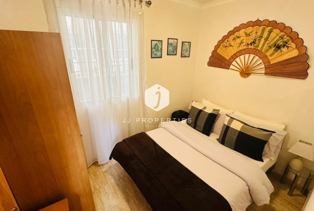 Z drugiej ręki - Mieszkanie w bloku -
Torrevieja - Costa Blanca