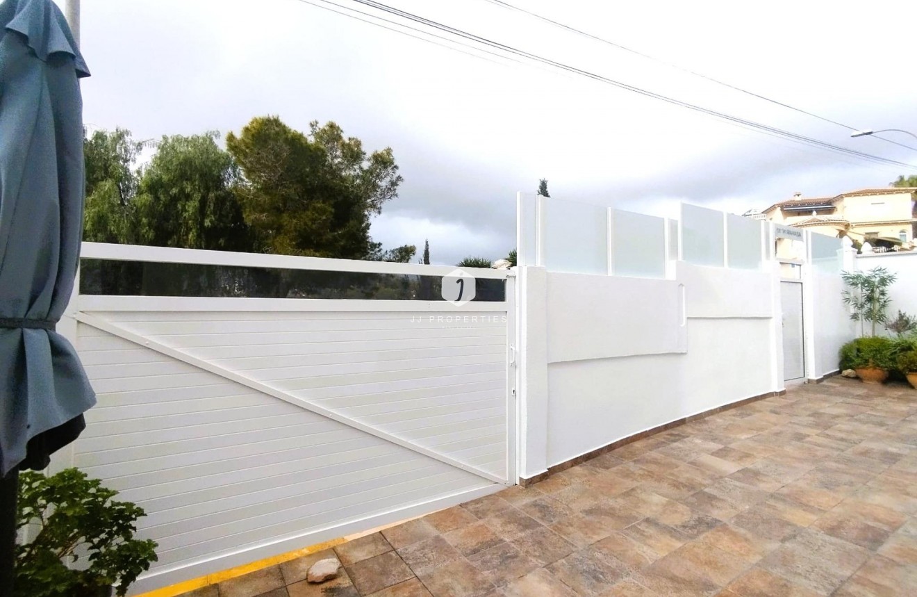 Z drugiej ręki - Villa -
San Miguel de Salinas - Inland