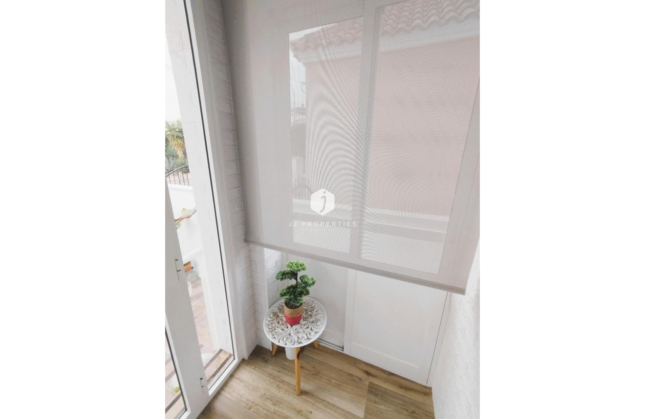 Z drugiej ręki - Villa -
San Miguel de Salinas - Inland