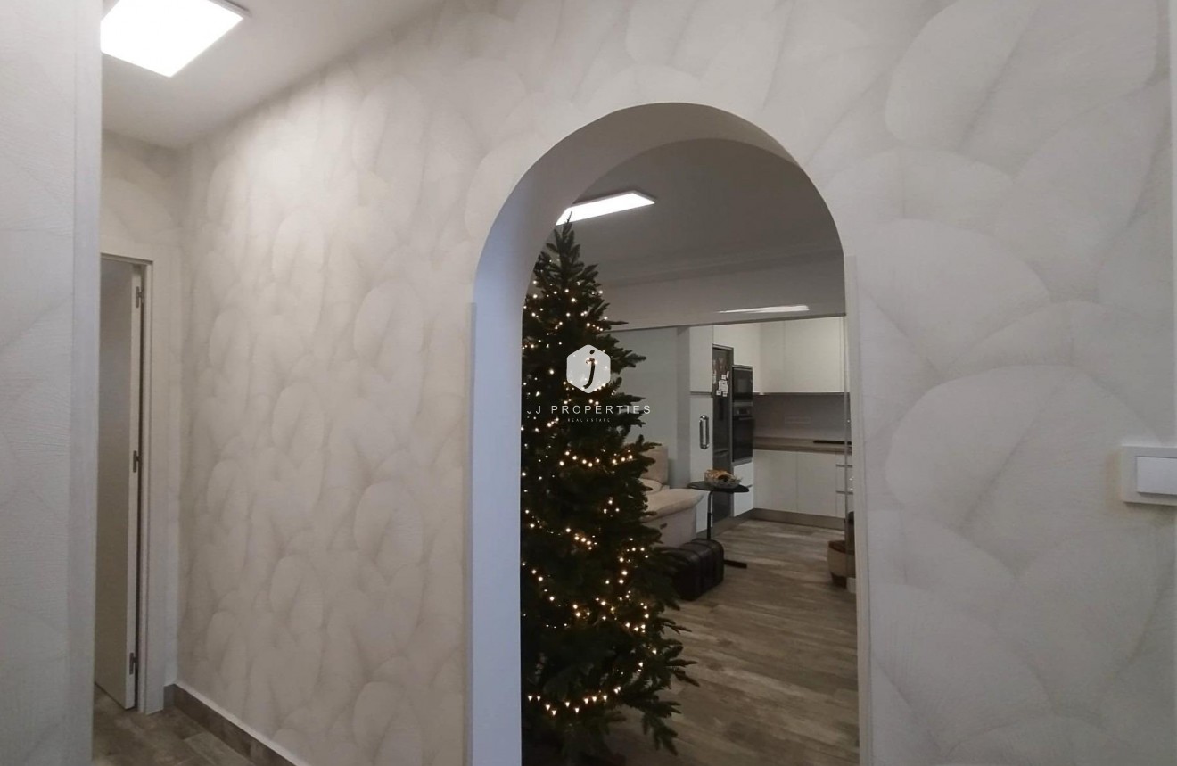 Z drugiej ręki - Villa -
San Miguel de Salinas - Inland