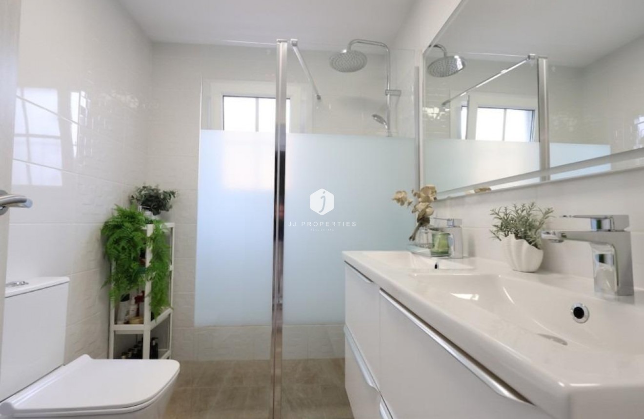 Z drugiej ręki - Villa -
San Miguel de Salinas - Inland