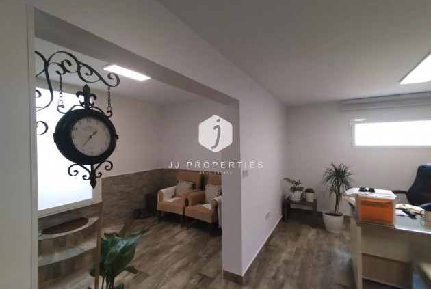 Z drugiej ręki - Villa -
San Miguel de Salinas - Inland