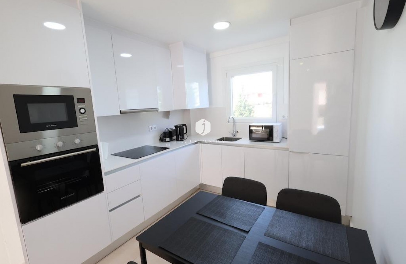 Aus zweiter Hand - Bungalow -
Orihuela Costa - Costa Blanca