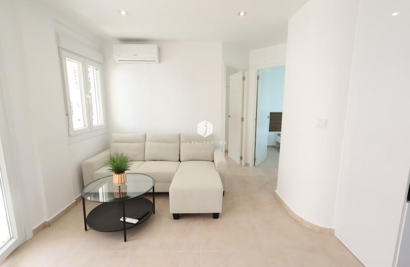 Aus zweiter Hand - Bungalow -
Orihuela Costa - Costa Blanca