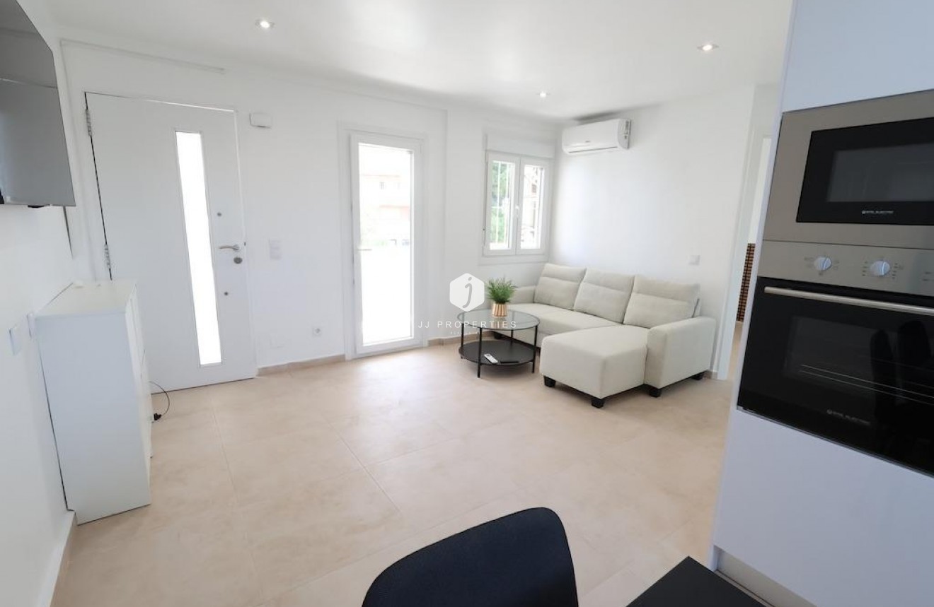 Aus zweiter Hand - Bungalow -
Orihuela Costa - Costa Blanca