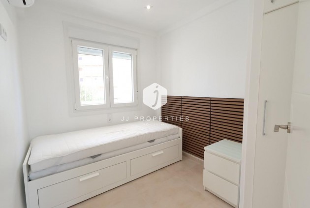 Aus zweiter Hand - Bungalow -
Orihuela Costa - Costa Blanca