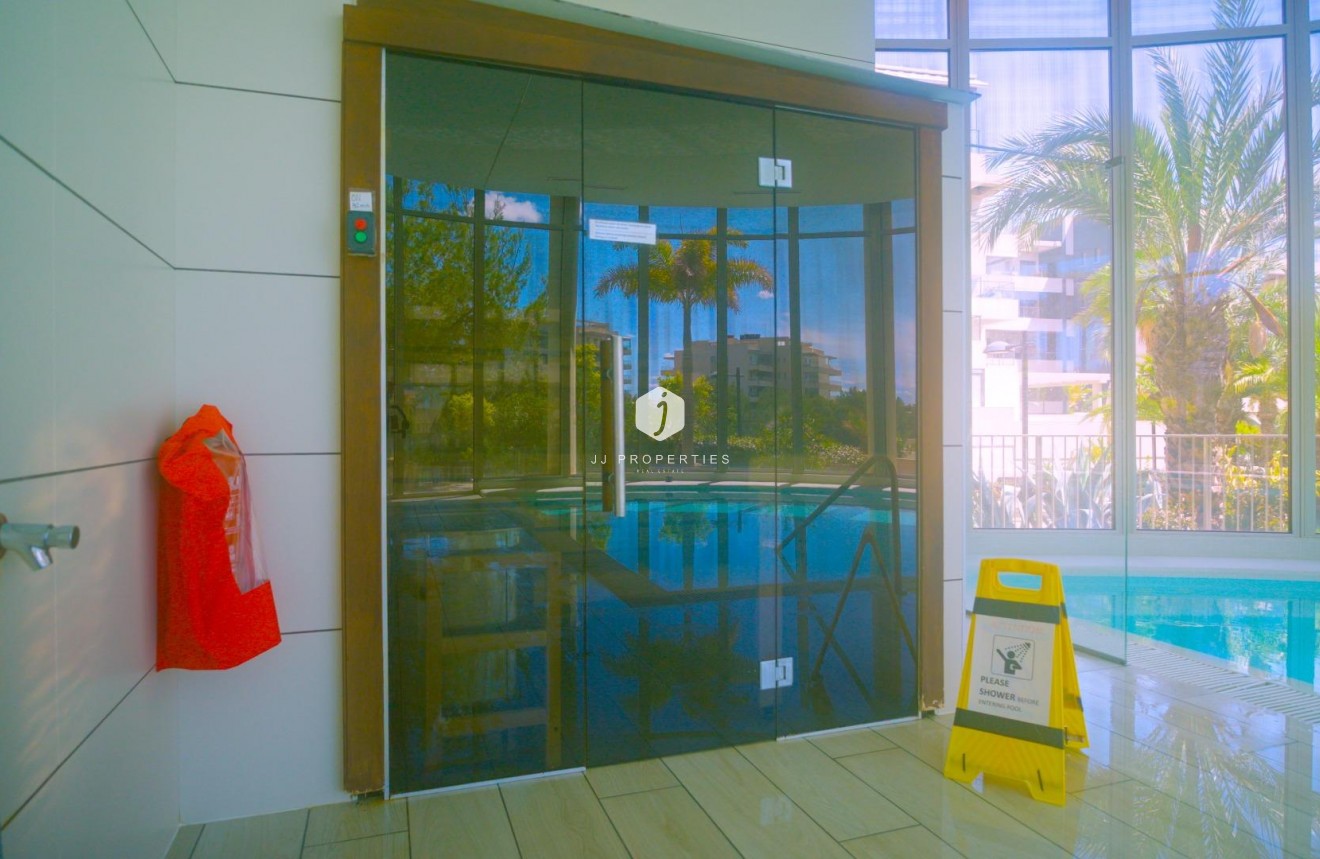 Z drugiej ręki - Mieszkanie w bloku -
Orihuela Costa - Los Dolses