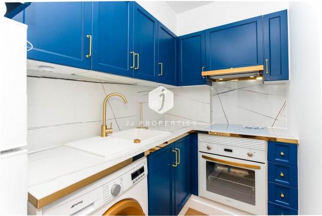 Z drugiej ręki - Mieszkanie w bloku -
Torrevieja - Centro