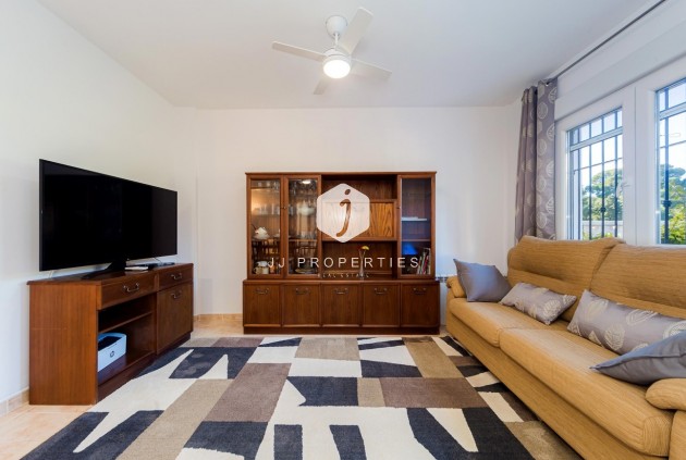 Segunda mano - Duplex -
Dehesa de Campoamor - Costa Blanca