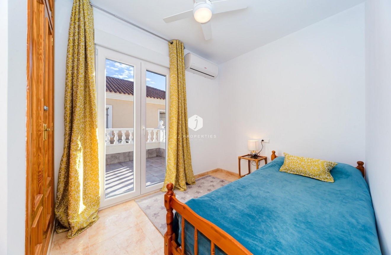 Segunda mano - Duplex -
Dehesa de Campoamor - Costa Blanca