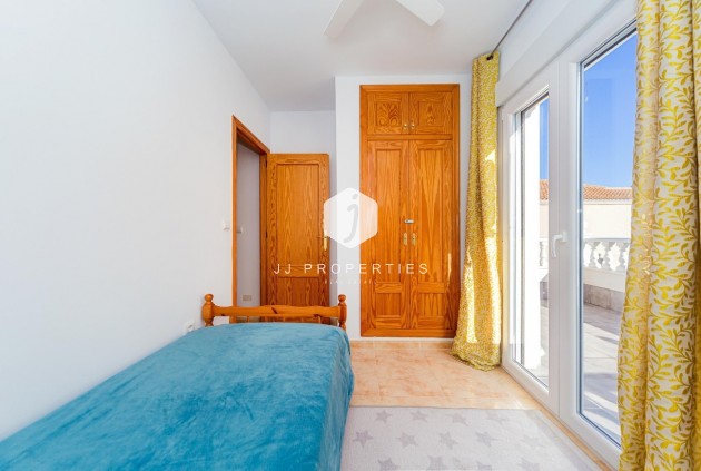 Segunda mano - Duplex -
Dehesa de Campoamor - Costa Blanca