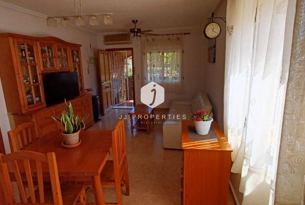 Z drugiej ręki - Bungalow -
Orihuela Costa - Los Almendros-la Florida