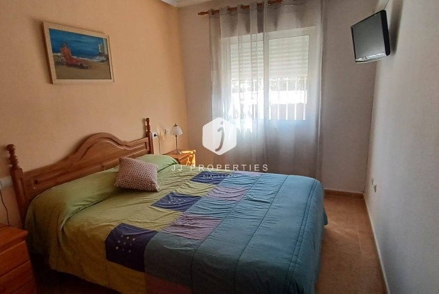 Z drugiej ręki - Bungalow -
Orihuela Costa - Los Almendros-la Florida