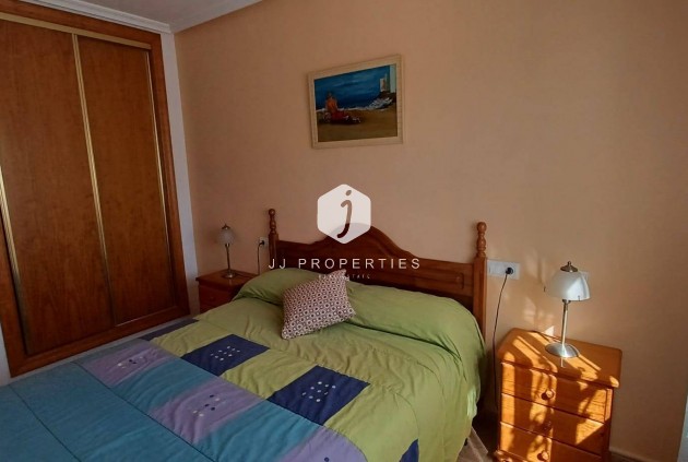 Z drugiej ręki - Bungalow -
Orihuela Costa - Los Almendros-la Florida