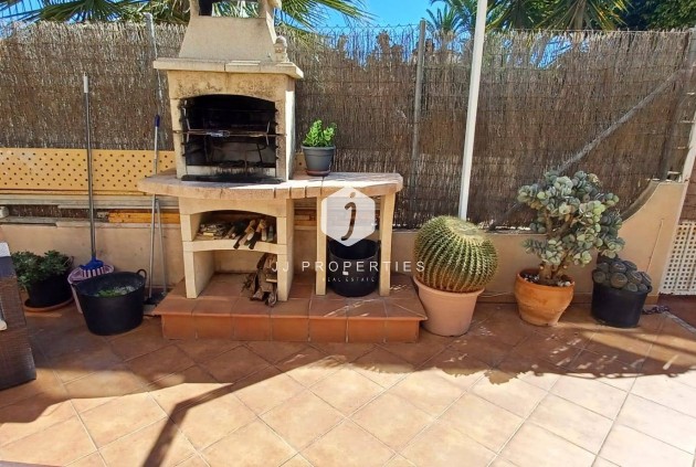 Z drugiej ręki - Bungalow -
Orihuela Costa - Los Almendros-la Florida