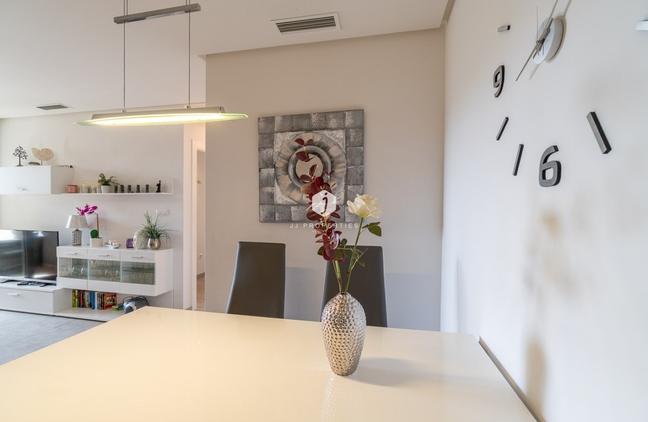 Z drugiej ręki - Mieszkanie w bloku -
Orihuela Costa - Costa Blanca