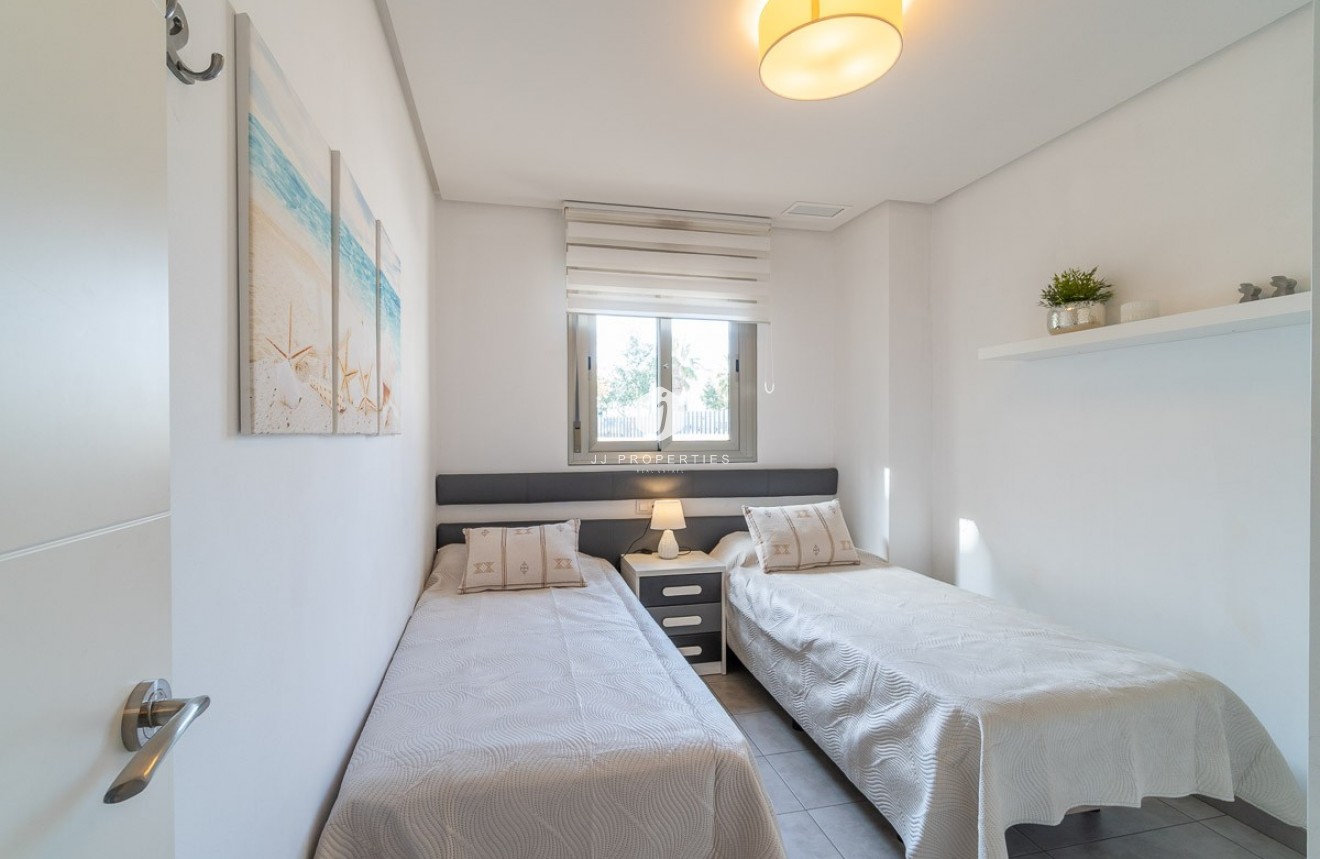 Z drugiej ręki - Mieszkanie w bloku -
Orihuela Costa - Costa Blanca