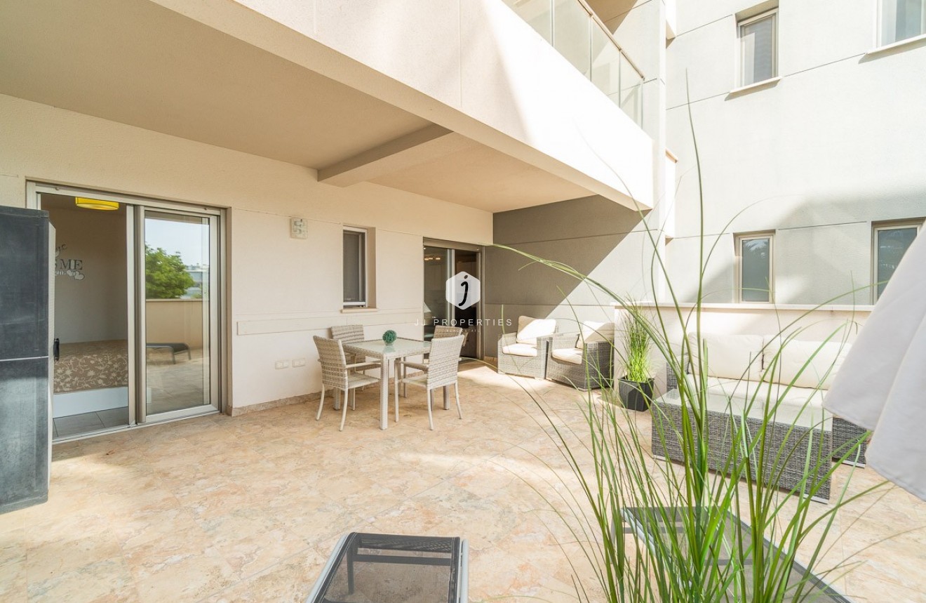 Z drugiej ręki - Mieszkanie w bloku -
Orihuela Costa - Costa Blanca