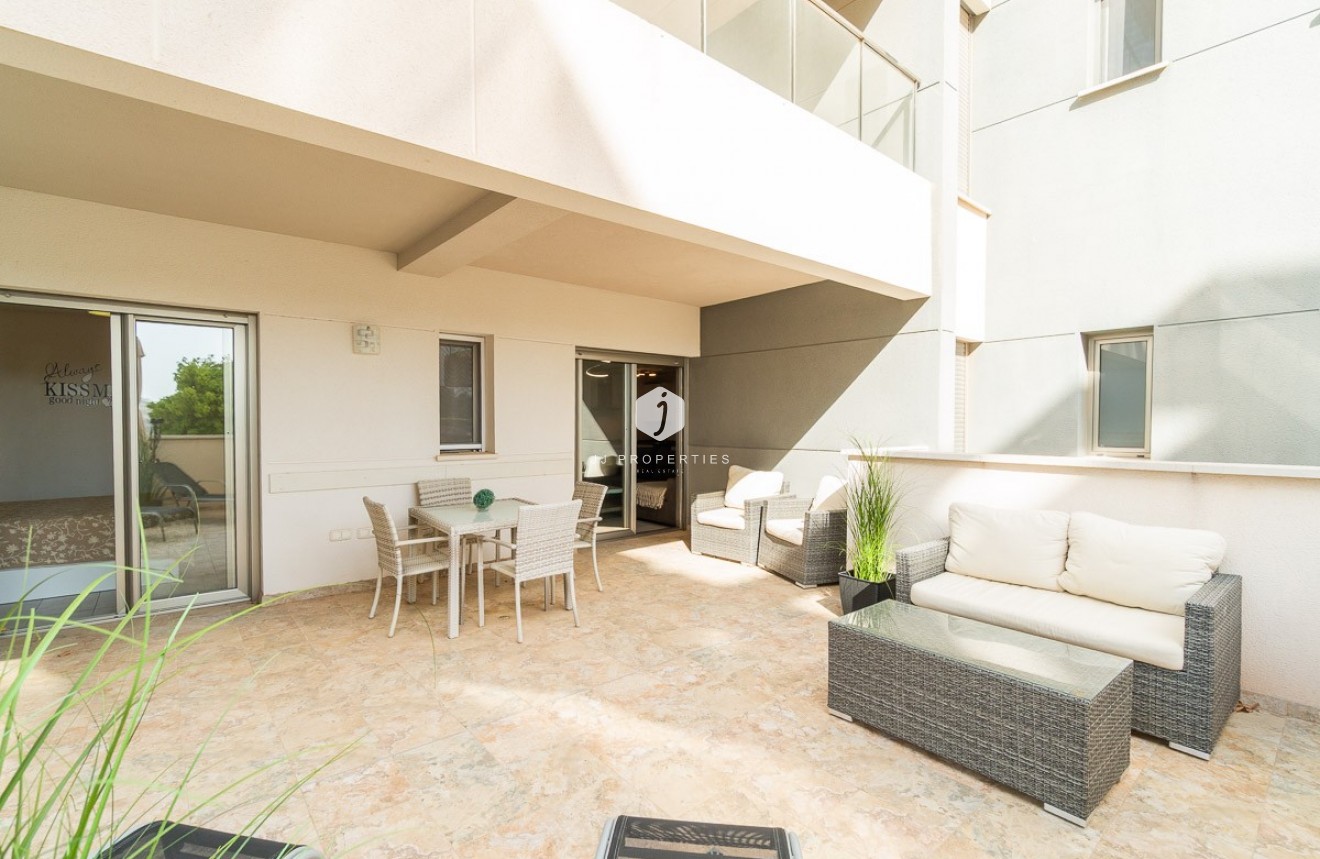 Z drugiej ręki - Mieszkanie w bloku -
Orihuela Costa - Costa Blanca