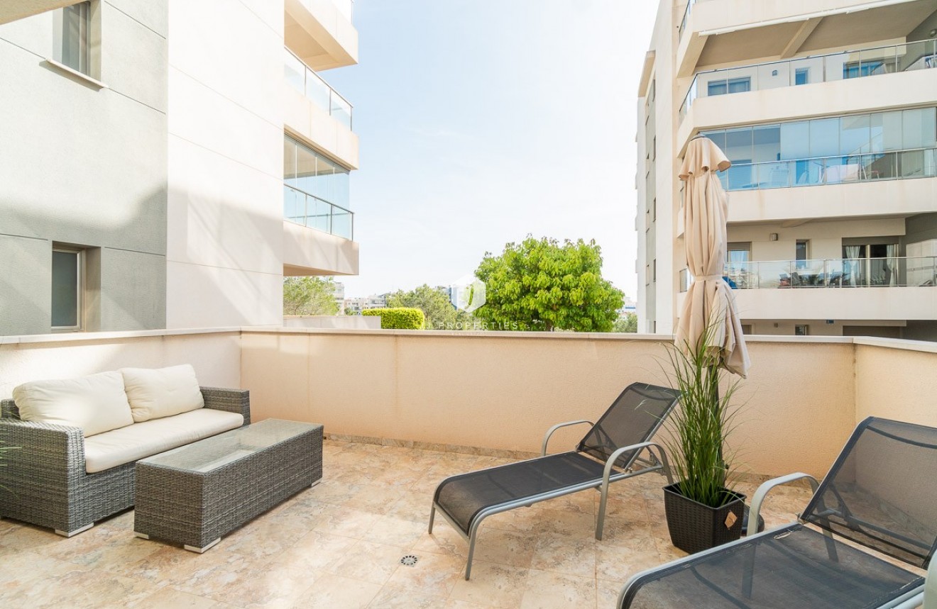 Z drugiej ręki - Mieszkanie w bloku -
Orihuela Costa - Costa Blanca