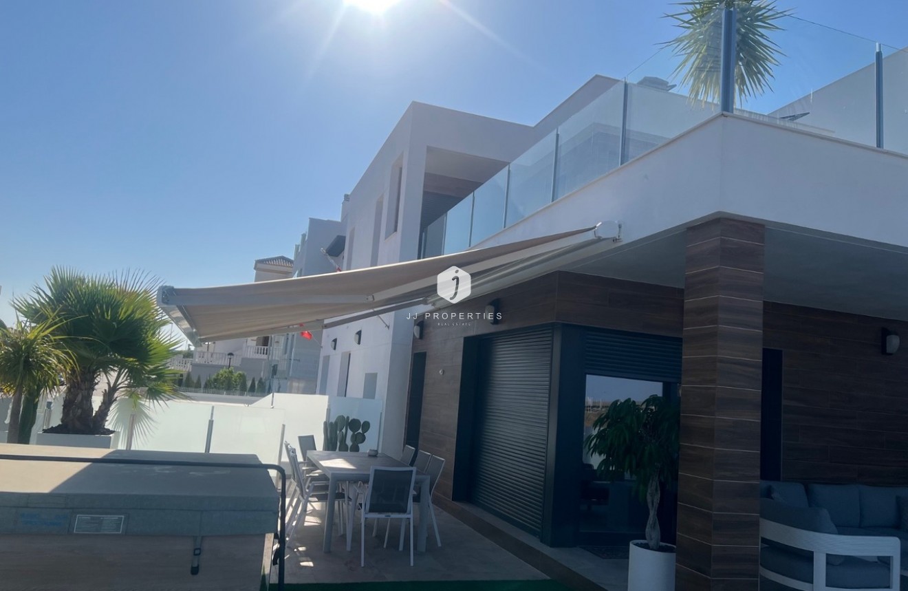 Z drugiej ręki - Villa -
Los Montesinos - Costa Blanca