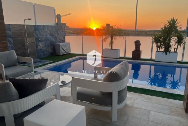 Z drugiej ręki - Villa -
Los Montesinos - Costa Blanca