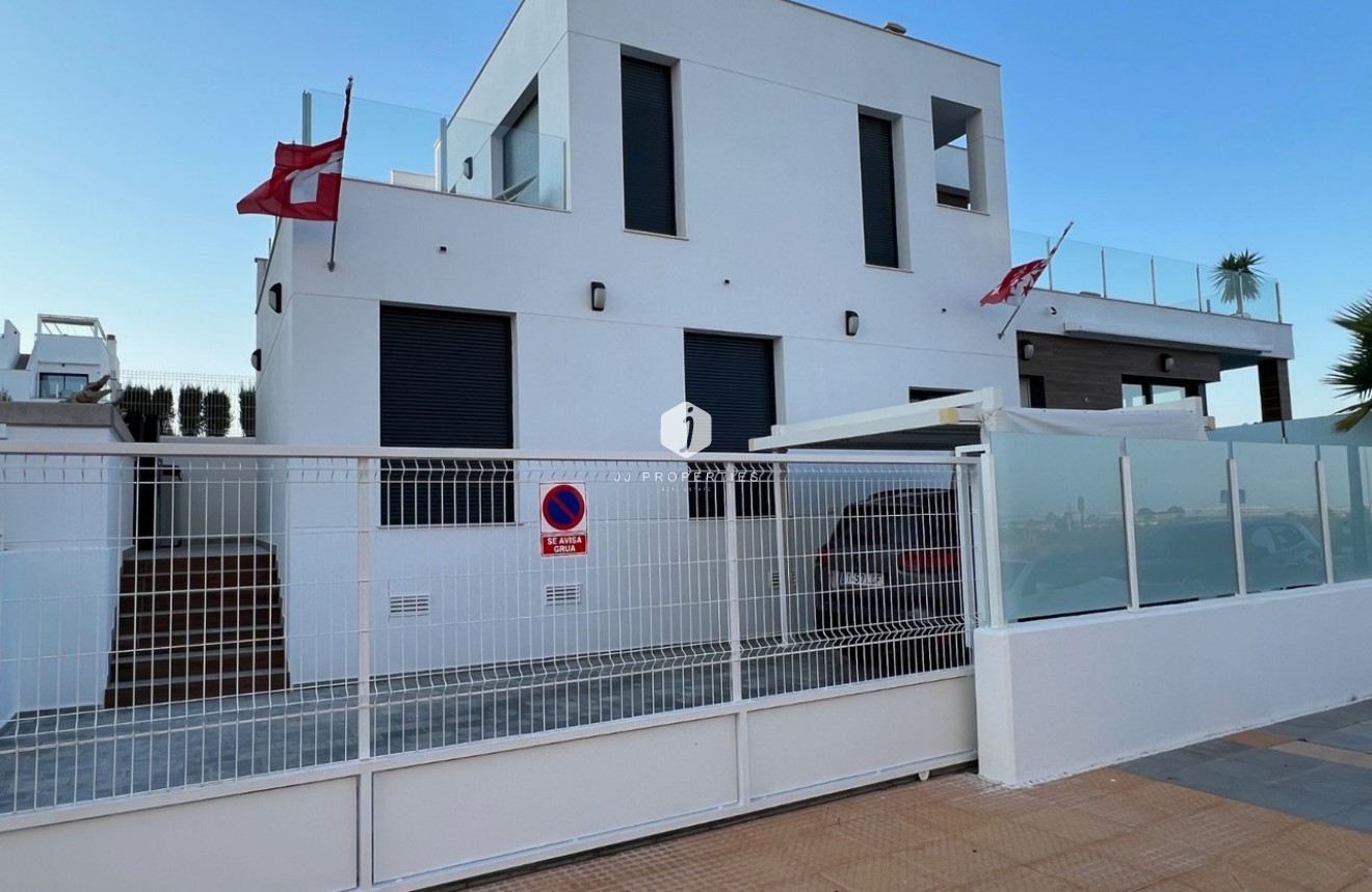 Z drugiej ręki - Villa -
Los Montesinos - Costa Blanca