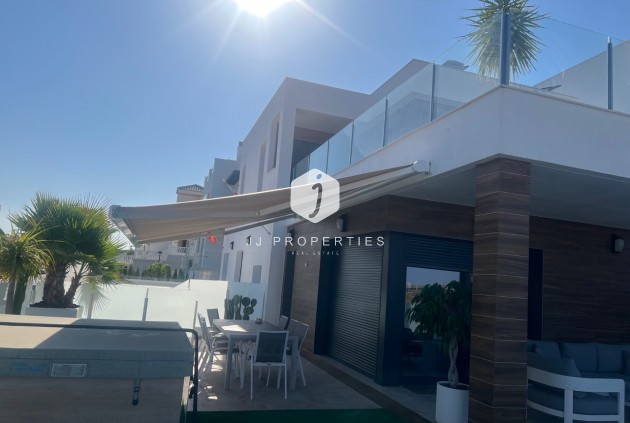 Z drugiej ręki - Villa -
Los Montesinos - Costa Blanca