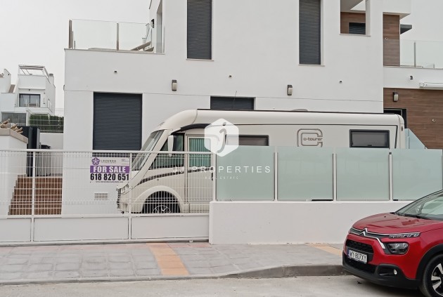 Z drugiej ręki - Villa -
Los Montesinos - Costa Blanca