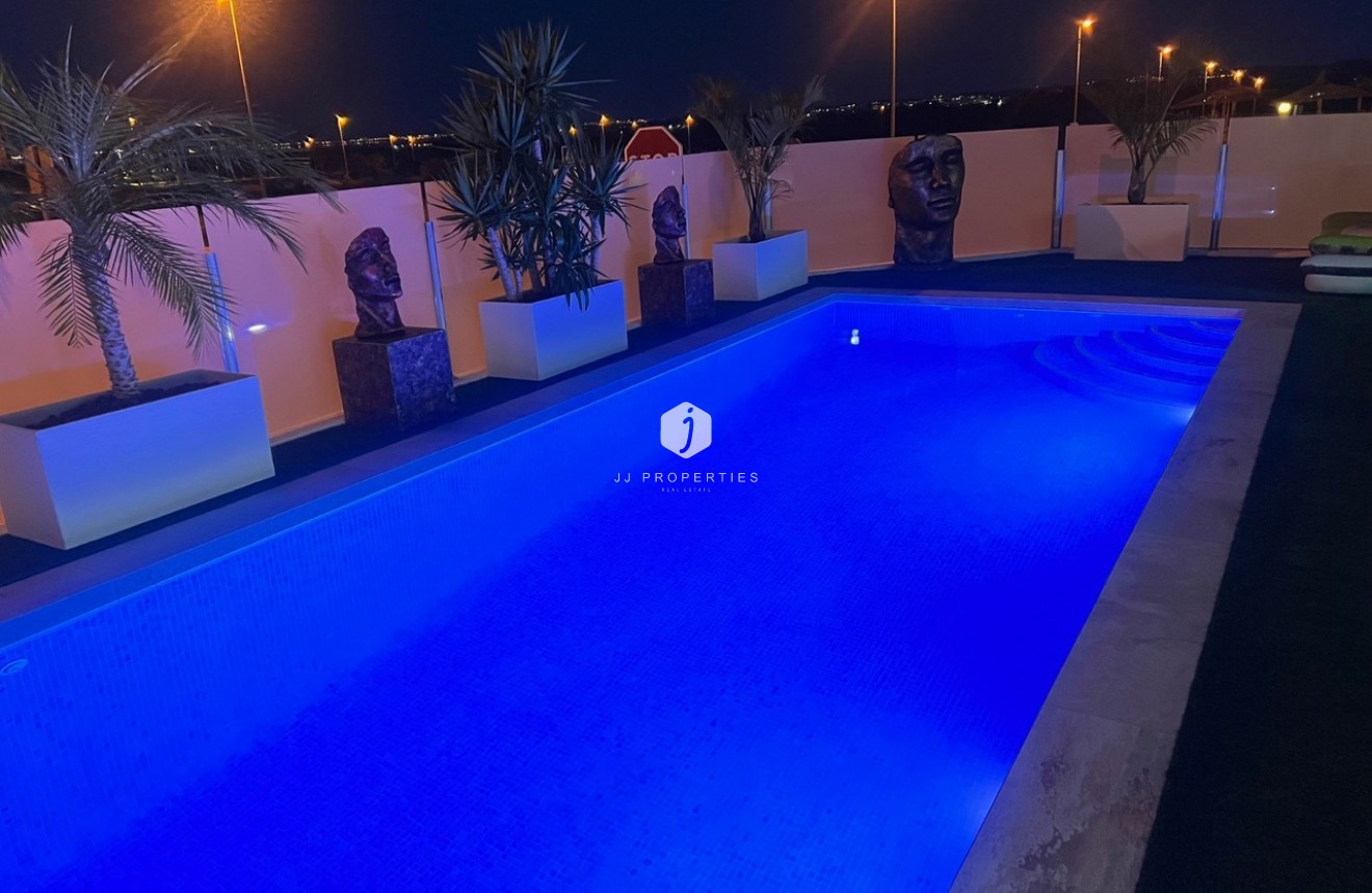 Z drugiej ręki - Villa -
Los Montesinos - Costa Blanca