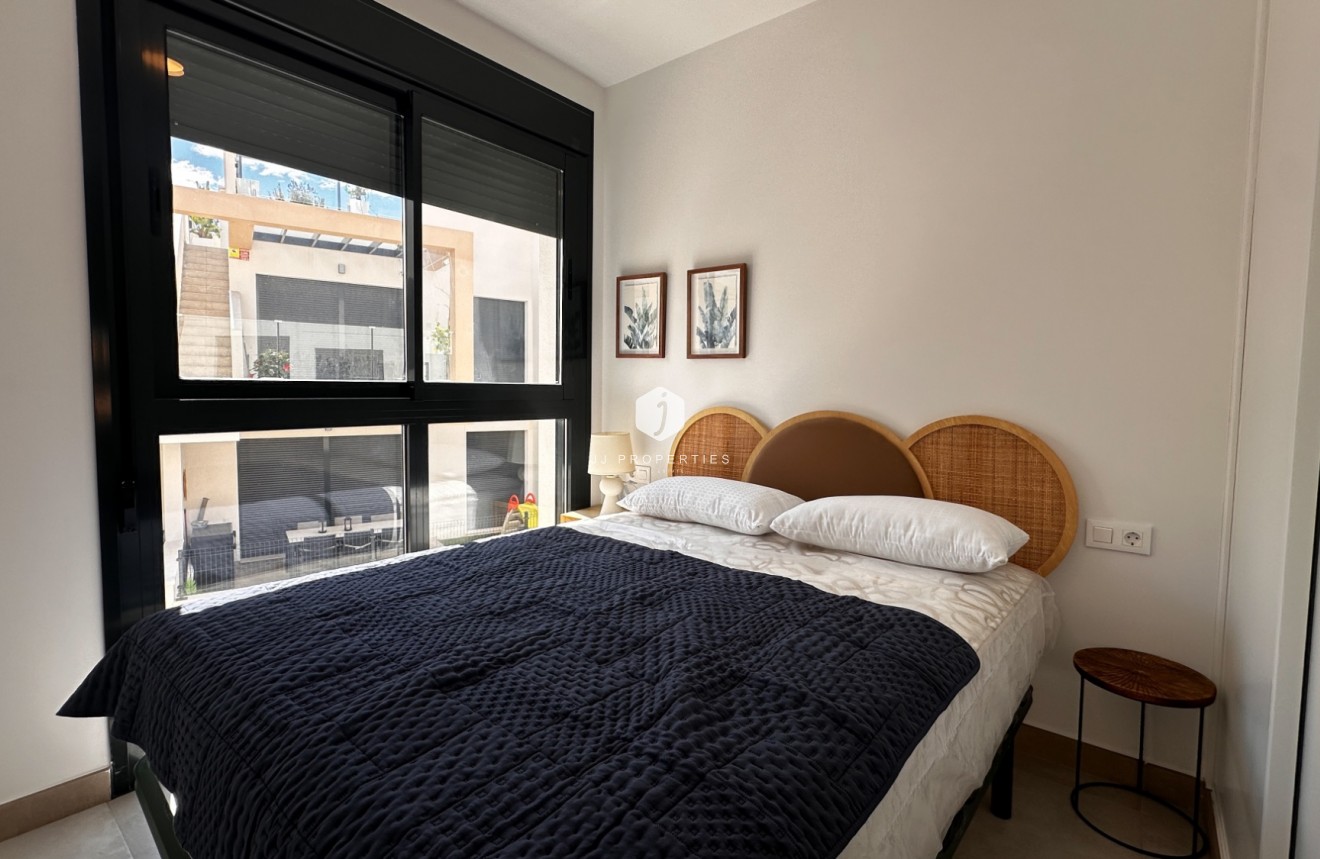 Z drugiej ręki - Mieszkanie w bloku -
Orihuela Costa - Costa Blanca