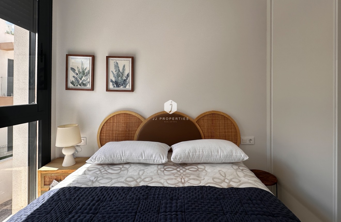 Z drugiej ręki - Mieszkanie w bloku -
Orihuela Costa - Costa Blanca