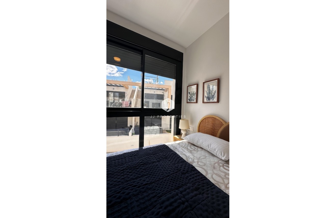 Z drugiej ręki - Mieszkanie w bloku -
Orihuela Costa - Costa Blanca