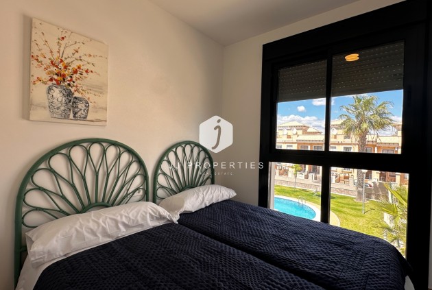 Z drugiej ręki - Mieszkanie w bloku -
Orihuela Costa - Costa Blanca