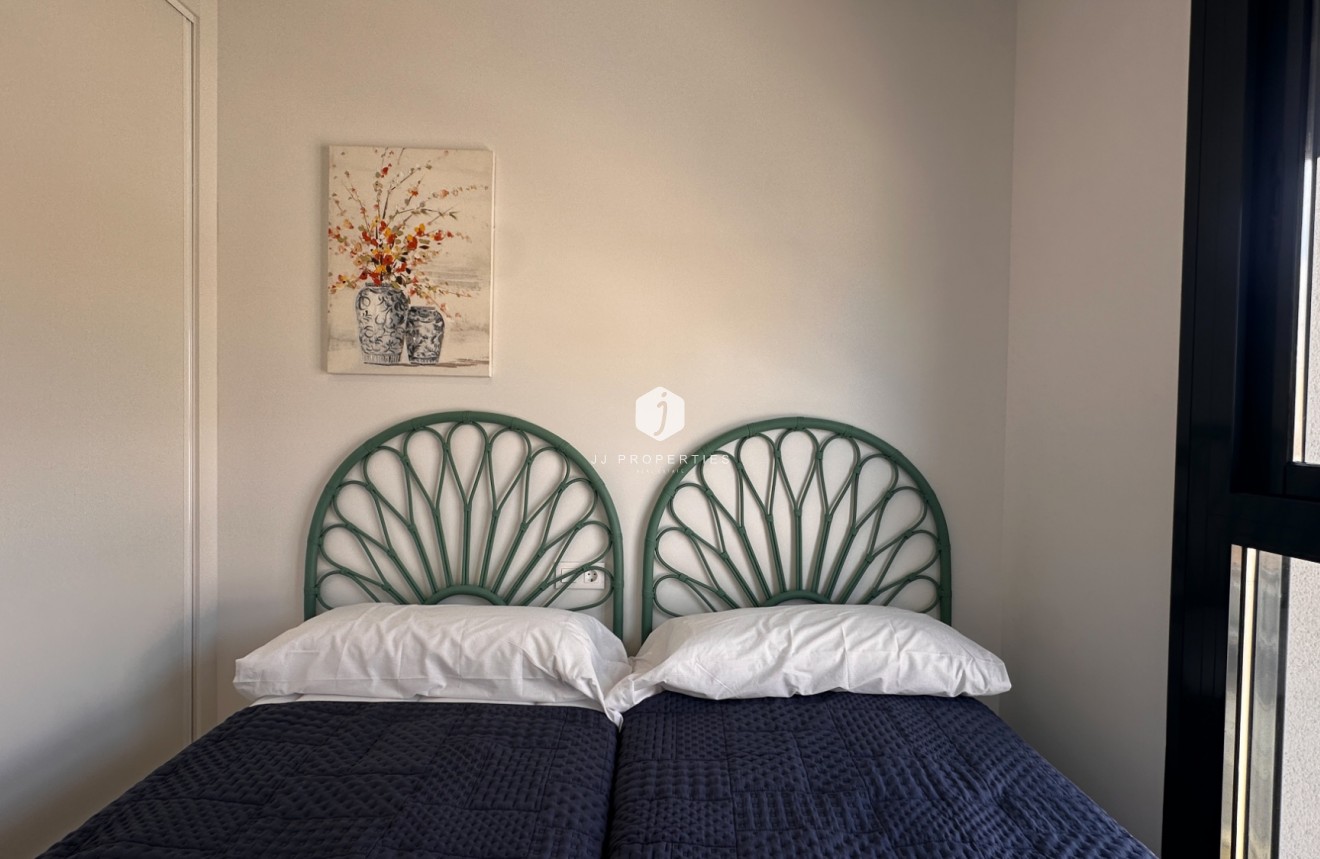 Z drugiej ręki - Mieszkanie w bloku -
Orihuela Costa - Costa Blanca