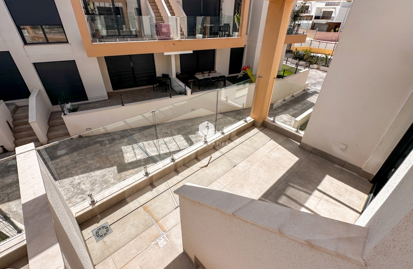 Z drugiej ręki - Mieszkanie w bloku -
Orihuela Costa - Costa Blanca