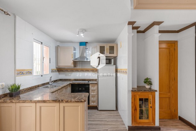 Z drugiej ręki - Szalet -
Orihuela Costa - Villamartín