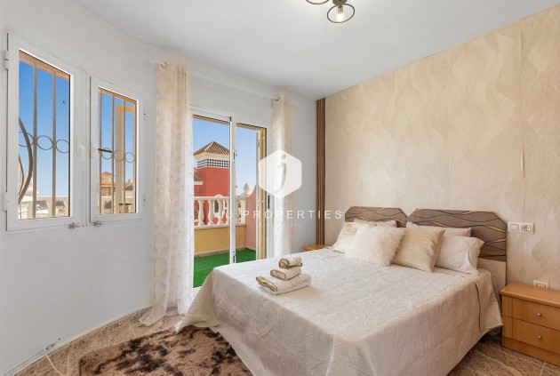 Z drugiej ręki - Szalet -
Orihuela Costa - Villamartín