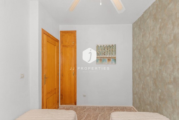 Z drugiej ręki - Szalet -
Orihuela Costa - Villamartín