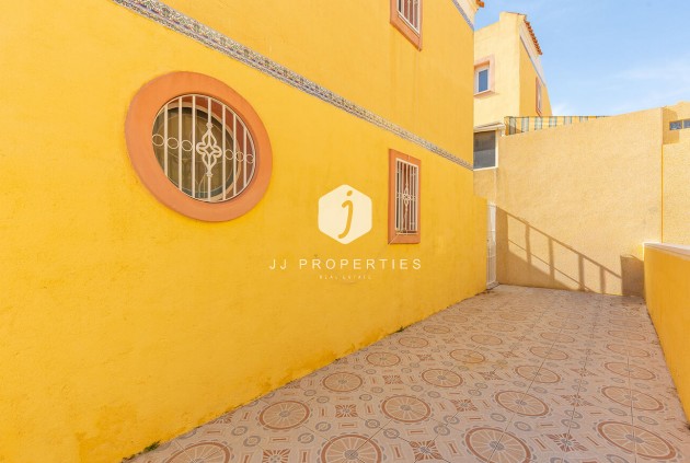 Z drugiej ręki - Szalet -
Orihuela Costa - Villamartín