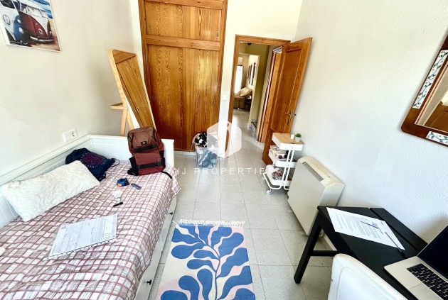 Aus zweiter Hand - Villa -
La Zenia - Costa Blanca