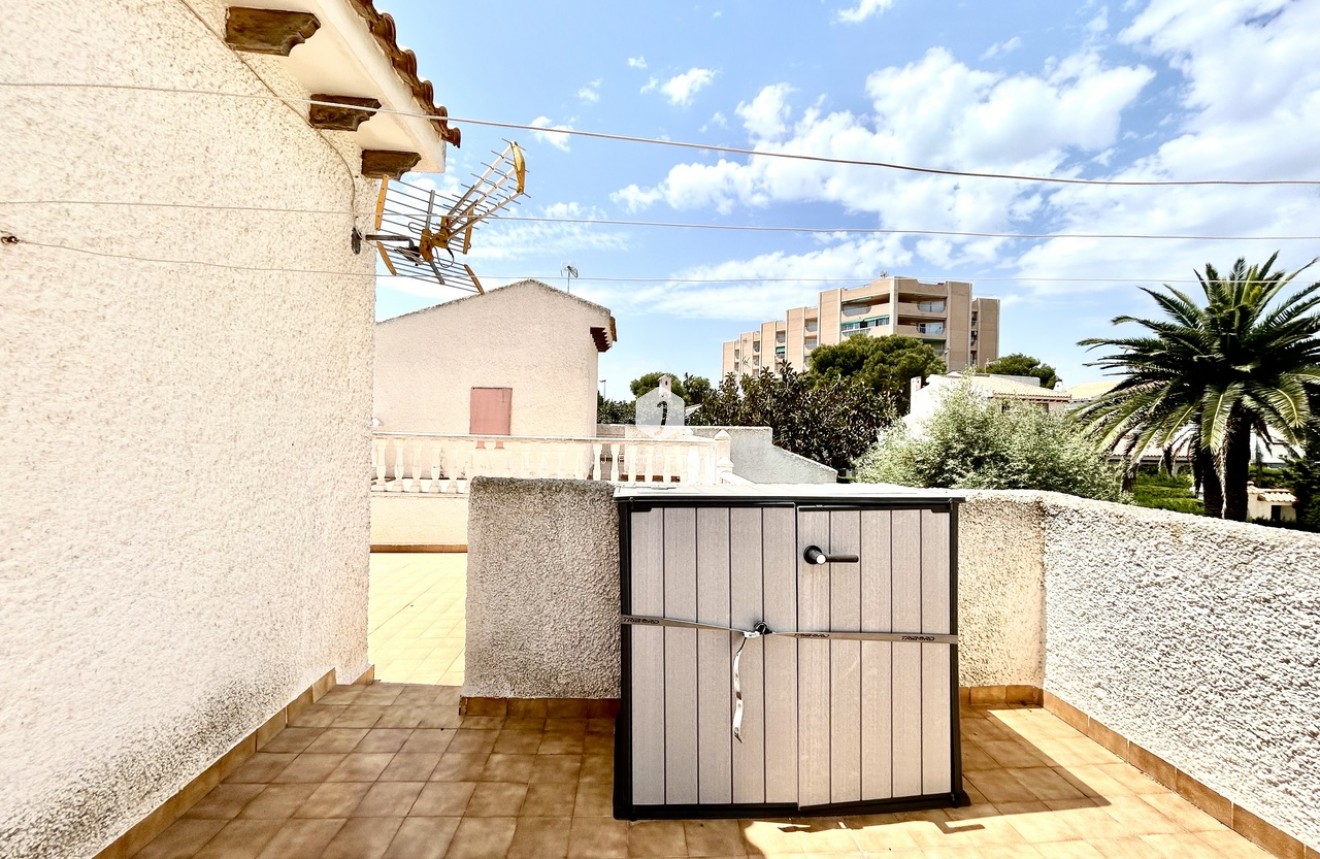 Aus zweiter Hand - Villa -
La Zenia - Costa Blanca