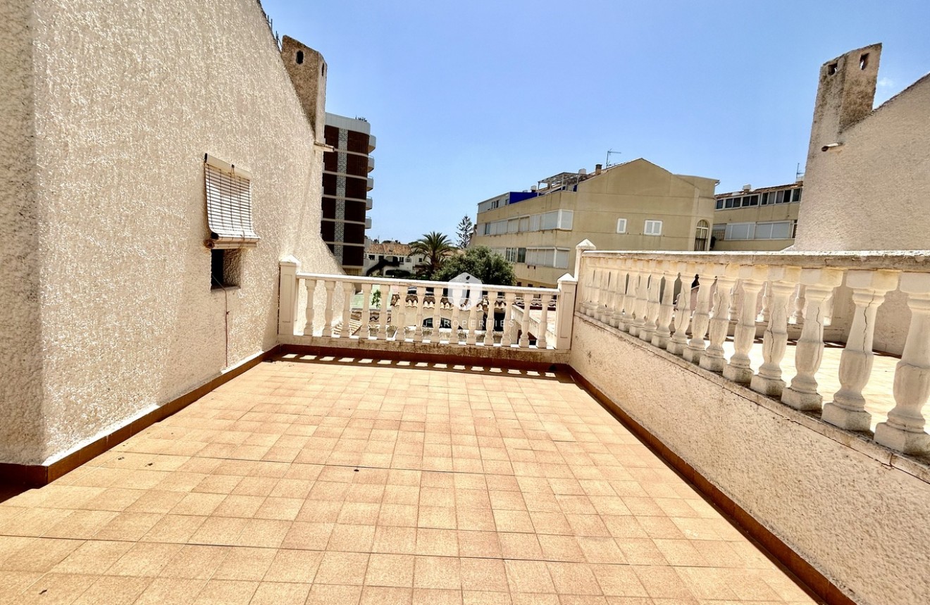 Aus zweiter Hand - Villa -
La Zenia - Costa Blanca