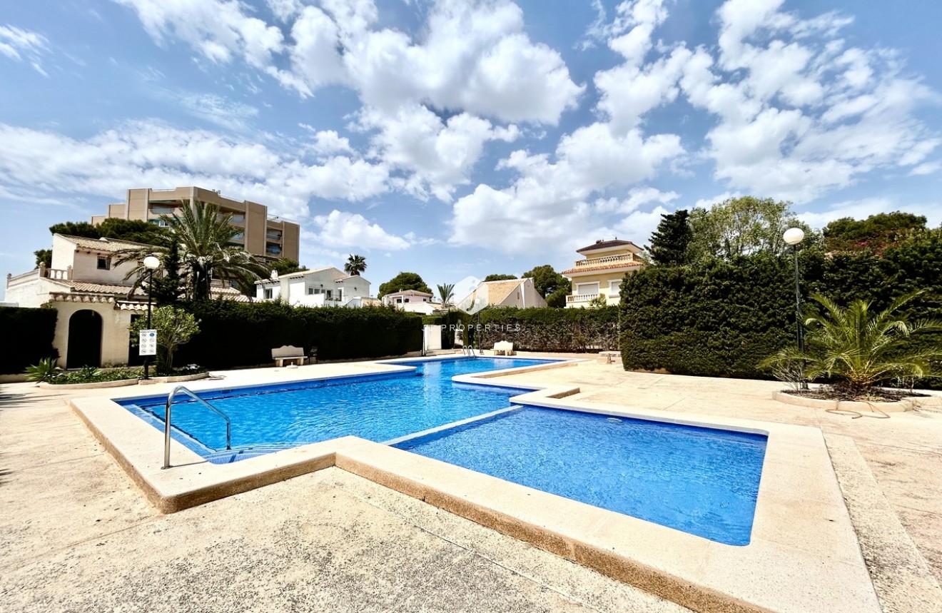 Aus zweiter Hand - Villa -
La Zenia - Costa Blanca