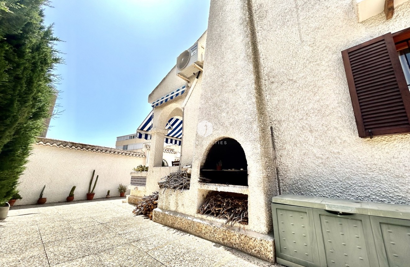 Aus zweiter Hand - Villa -
La Zenia - Costa Blanca