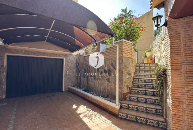 Segunda mano - Villa -
Torrevieja - Los Balcones - Los Altos del Edén