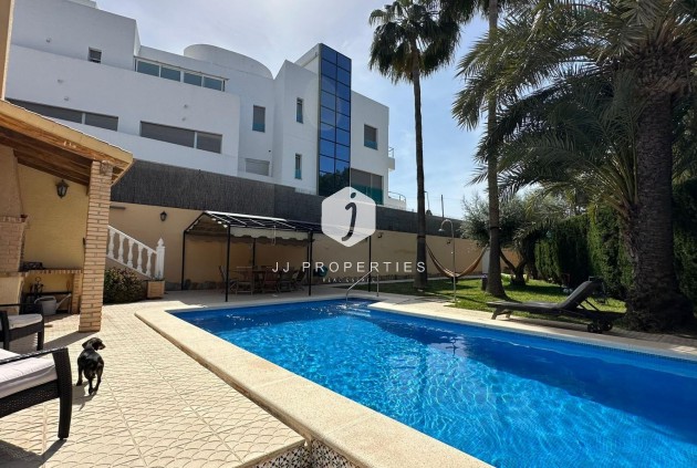 Segunda mano - Villa -
Torrevieja - Los Balcones - Los Altos del Edén