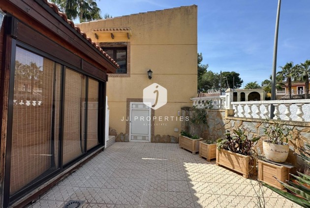 Segunda mano - Villa -
Torrevieja - Los Balcones - Los Altos del Edén